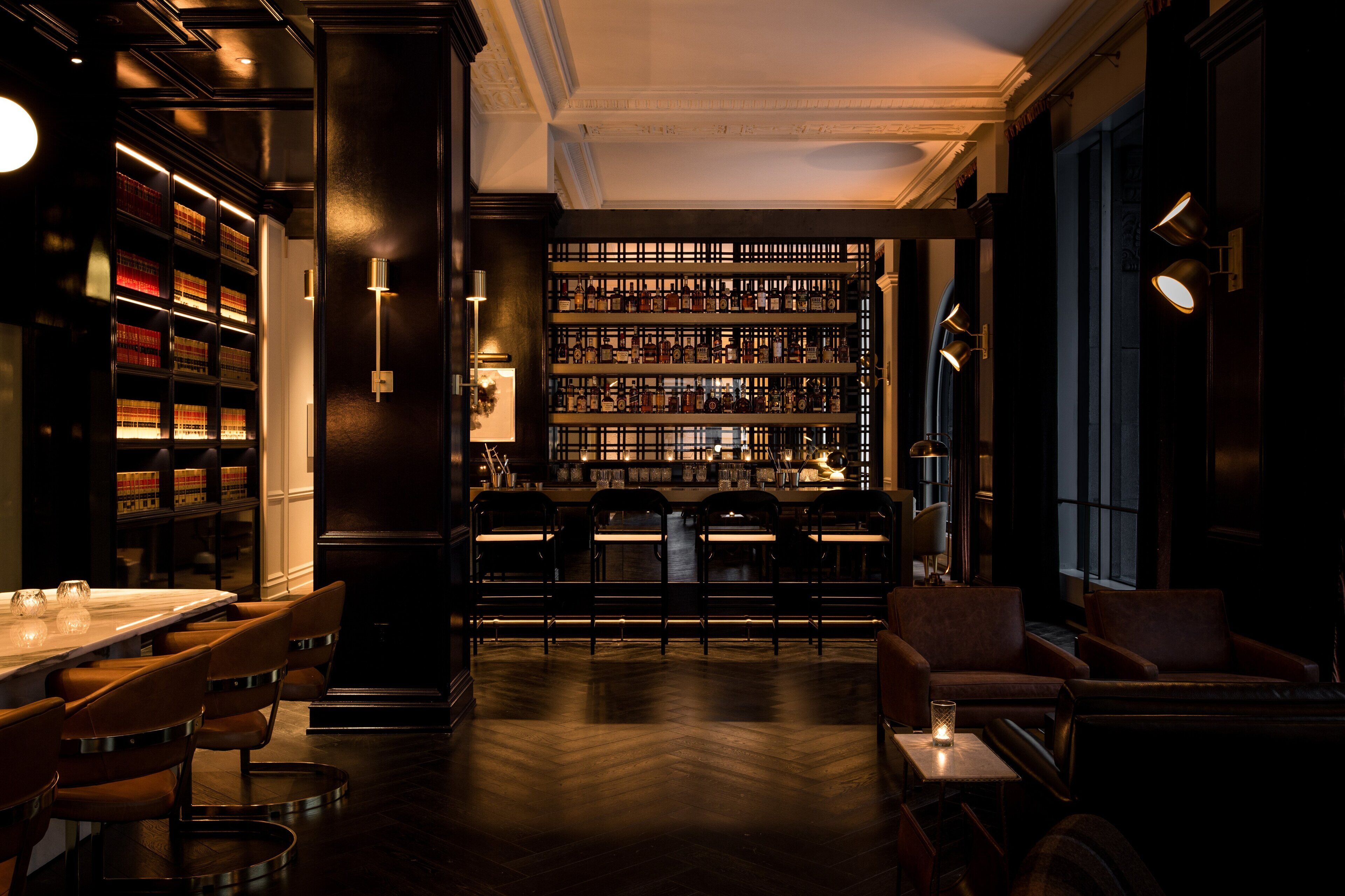 Vol. 39-style cocktail-bar setting at Kimpton Gray Chicago