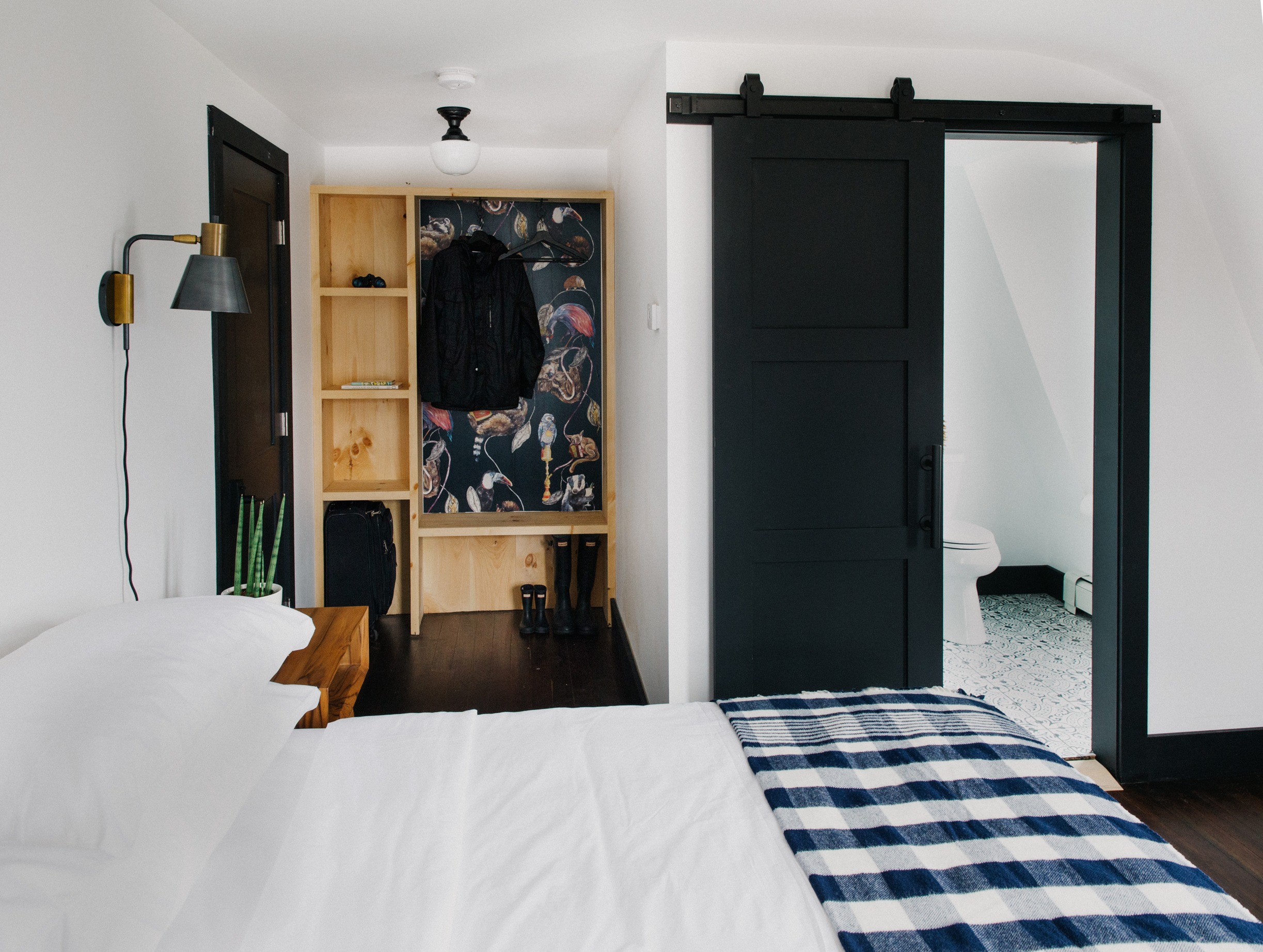 King guest room at Eastwind Windham
