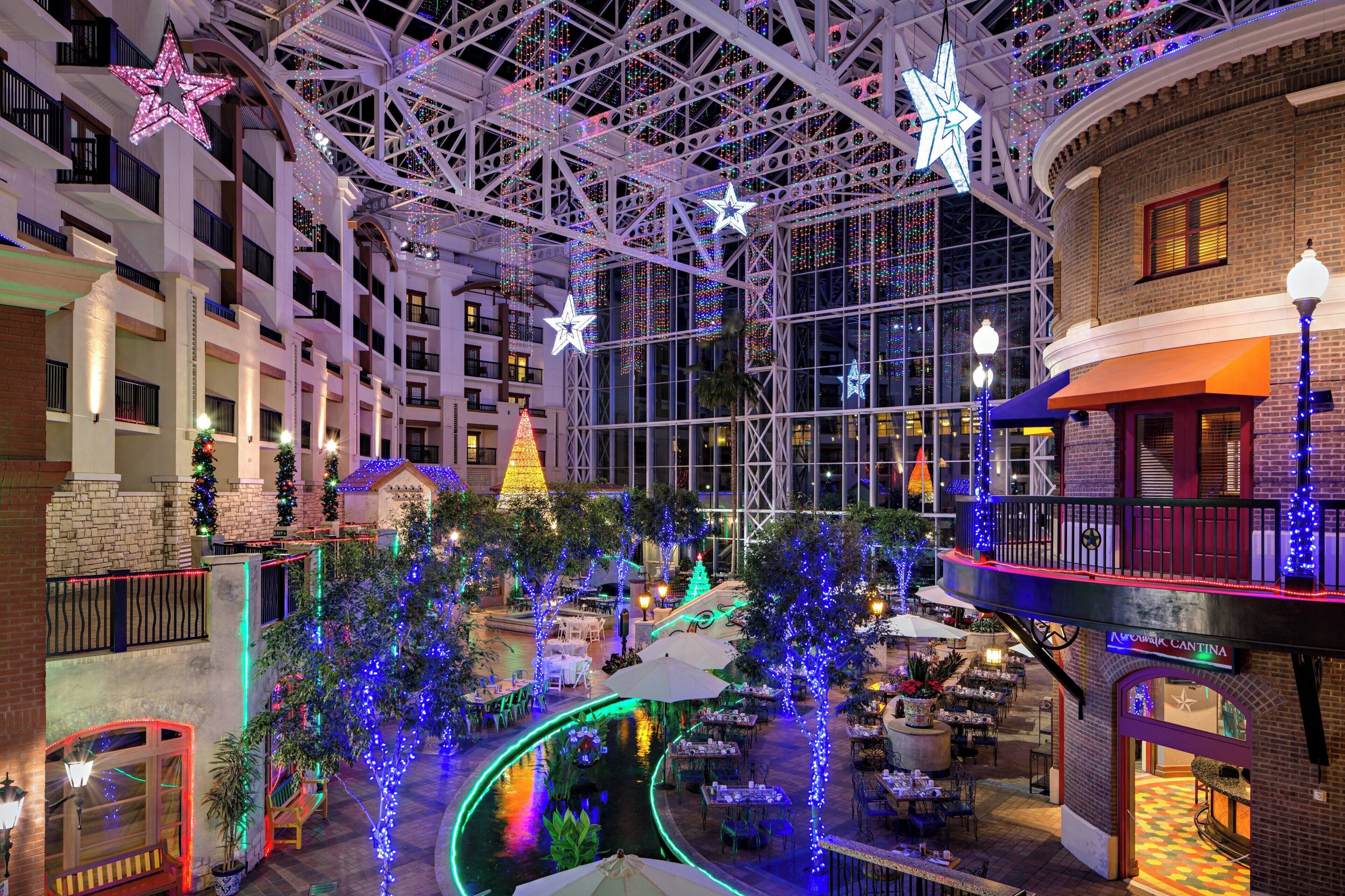 Landscaped indoor atrium and water feature at Gaylord Texan in Grapevine